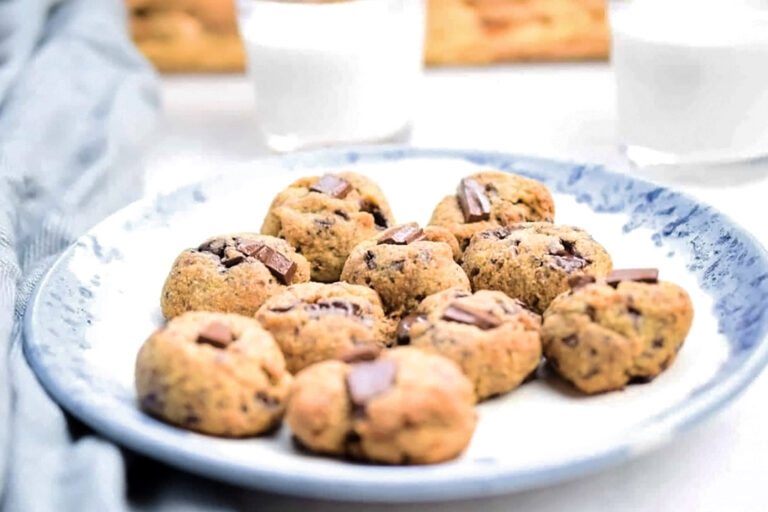 Egg Free Tahini Cookies – Did someone say chocolate?
