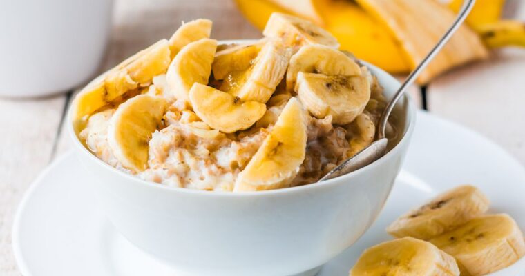 Peanut butter and banana oatmeal – a powerhouse breakfast full of protein!